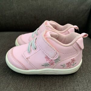Stride Rite Taye Sneakers
